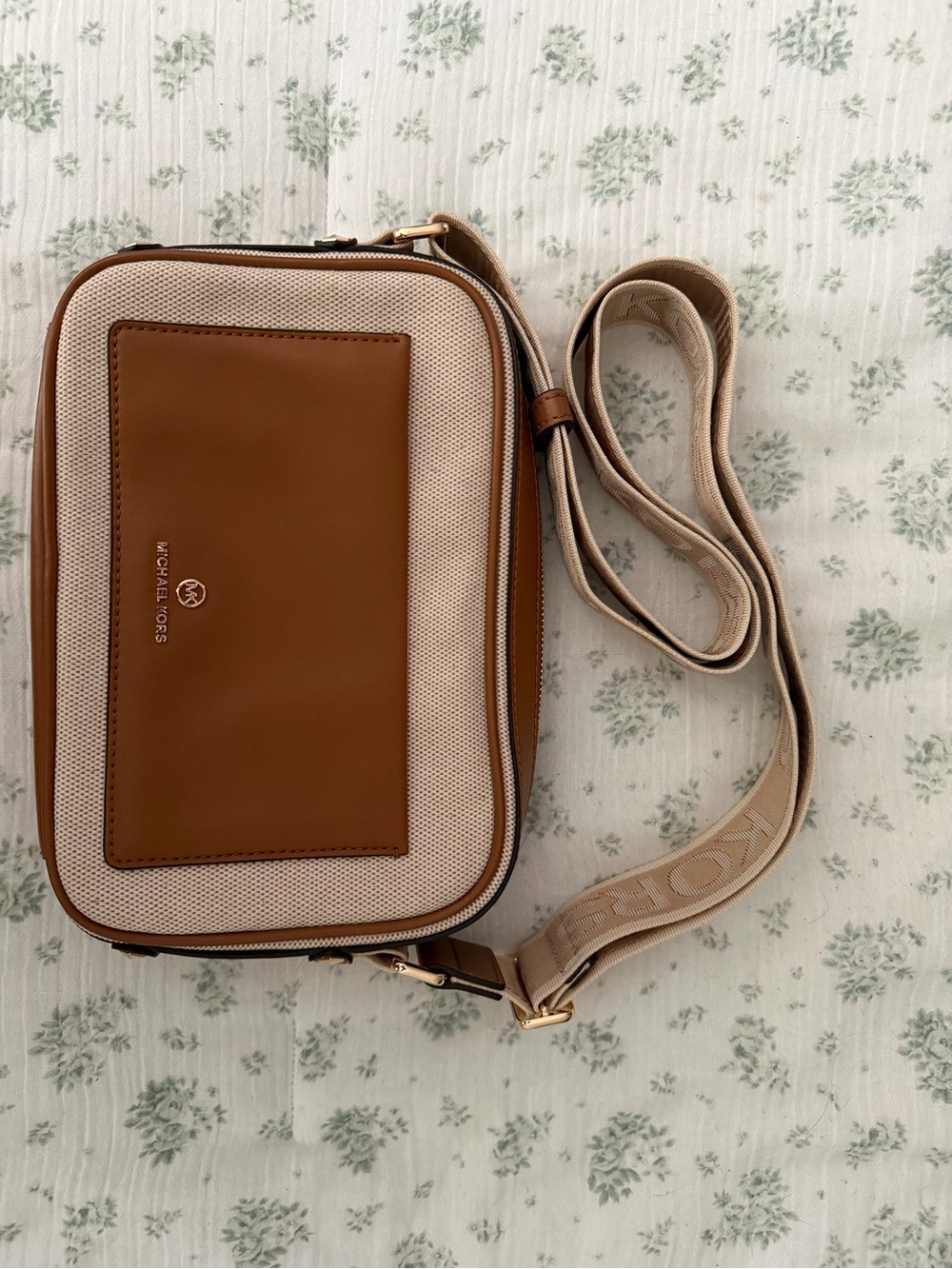 Michael Kors Tan & Cream Crossbody Camera Bag